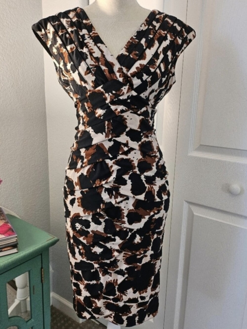 ​Adrianna Papell Leopard Print Ruched Sheath Dress Size 4